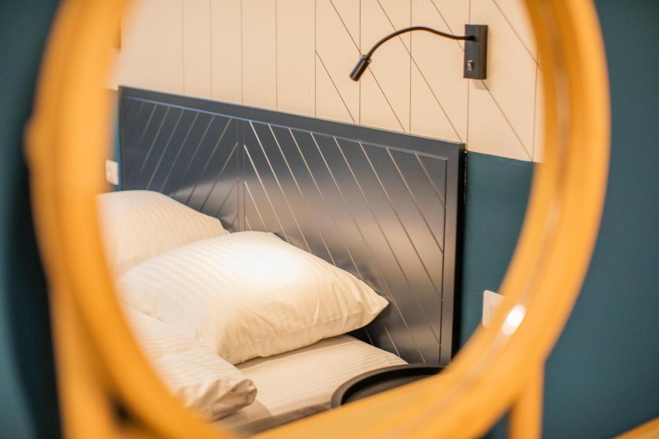 Benelux Hotel Печ Экстерьер фото